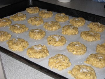 unbaked cookies